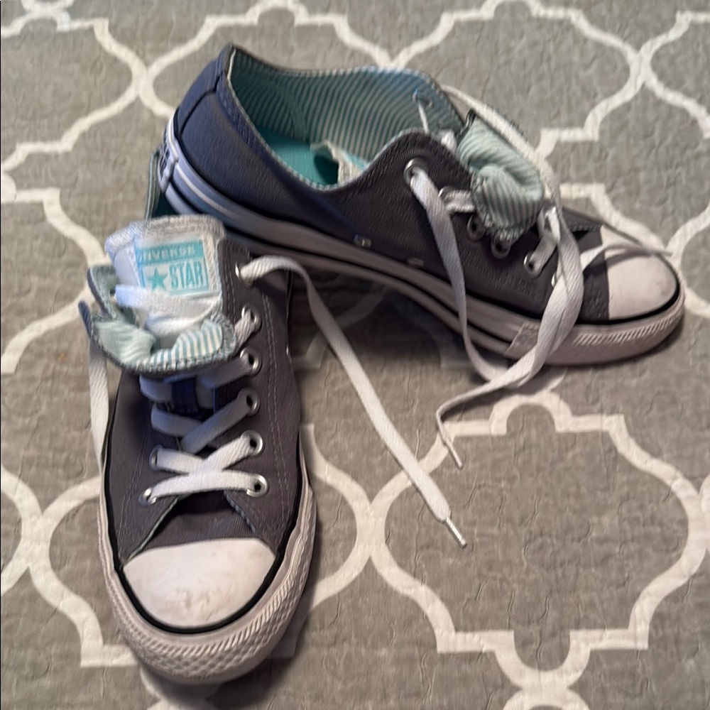 Women Converse Star Sneakers - Gray and White